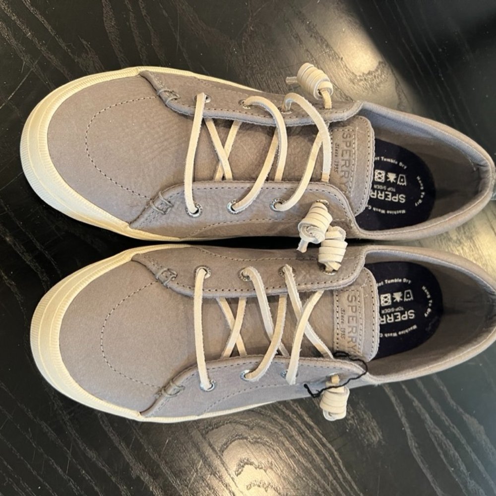 Crest Vibe Washable Leather Barrel Lace Sneaker